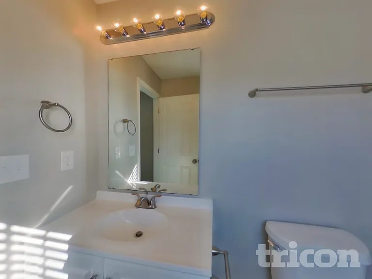 3912 Farlow Rd — Photo 10