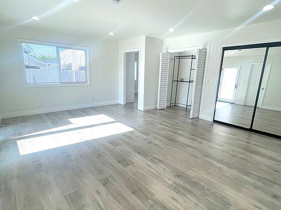 2nd image of 5926 Cerritos Ave #1/2