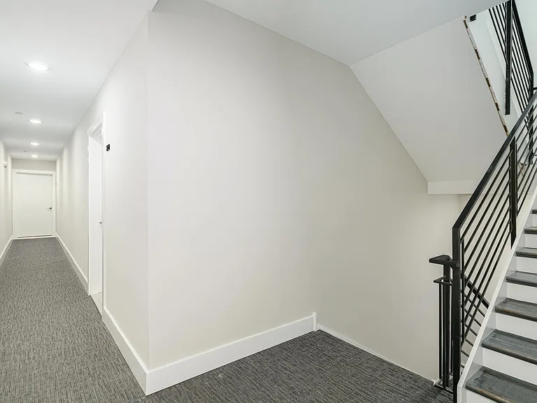 3915 Ridge Ave #201 — Photo 20