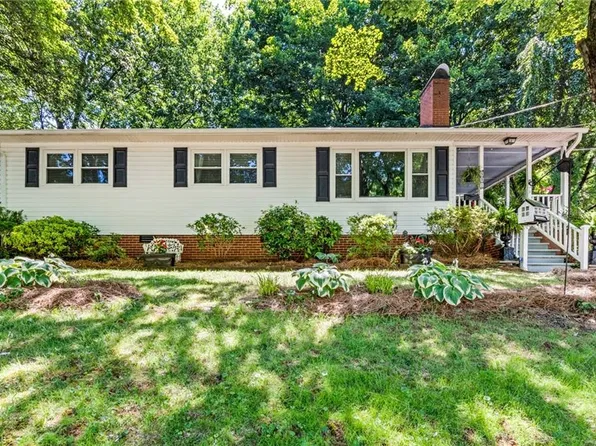 331 Lawndale Dr, Winston Salem, NC 27104
