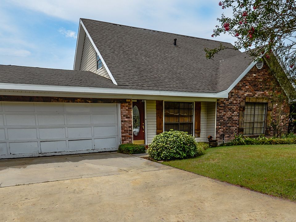1st image of 212 Alyene Dr