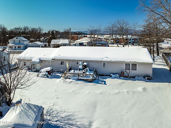 4th image of 148 Joslen Boulevard