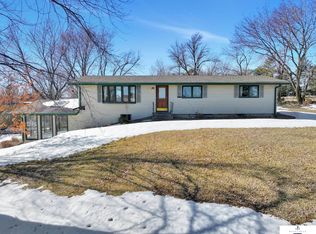 11105 Wagon Train Rd, Hickman, NE 68372