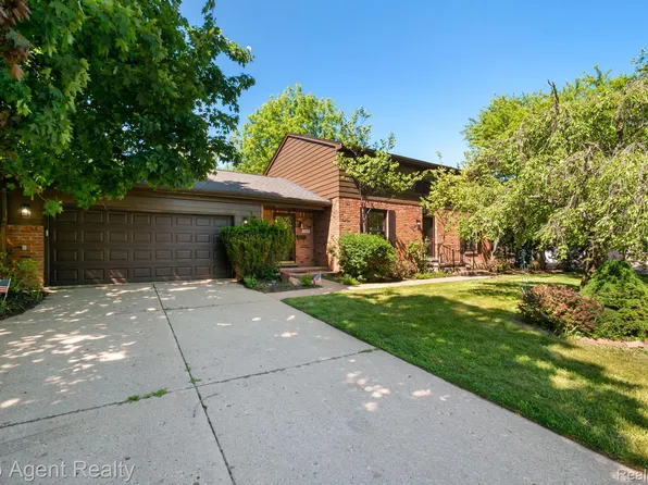 6525 Little Turkey Run, Shelby Township, MI 48317