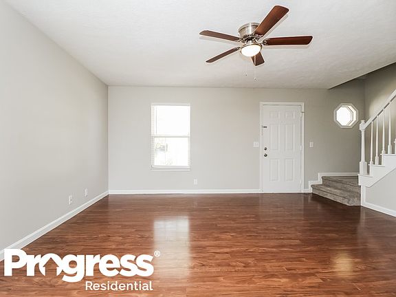5th image of 2819 Weybridge Dr