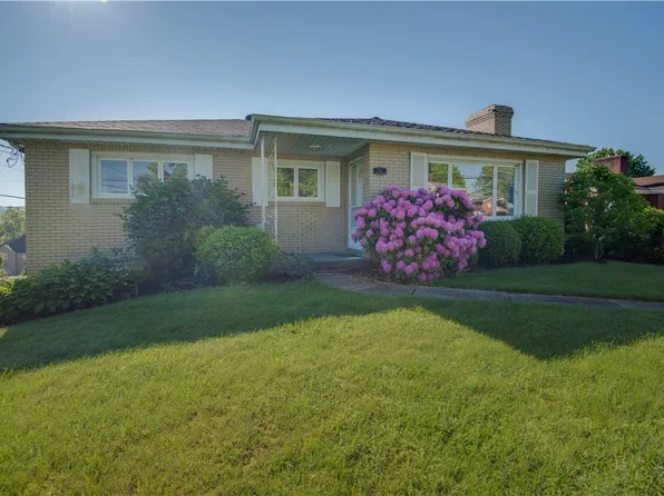 78 Hart St, Houston, PA 15342