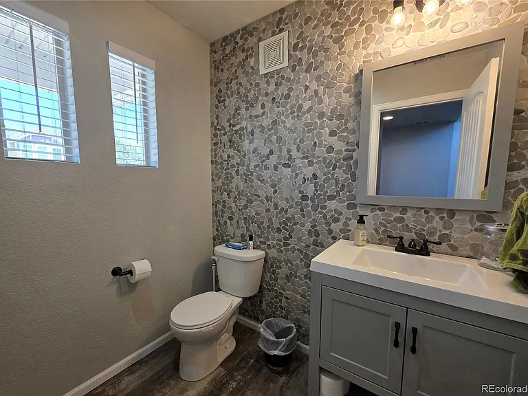 8269 Cypress Wood Dr — Photo 10