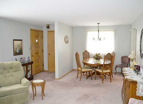 4th image of 7 Dale Dr