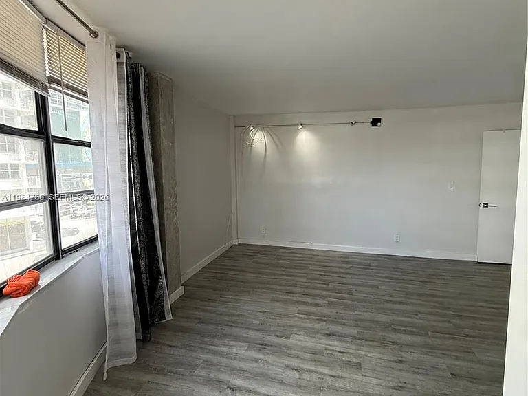 1825 S Ocean Dr #305 — Photo 12