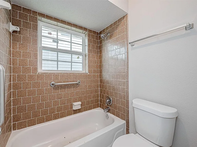 635 Tarpaulin Way — Photo 17