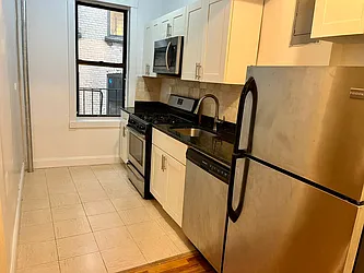 16 Magaw Place