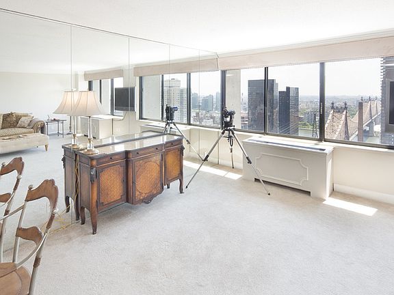 3rd image of 300 E 59th St APT 3507