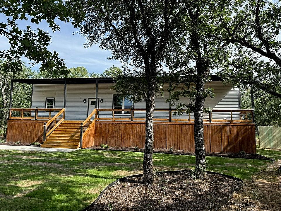 1st image of 145 Greenbriar Ct