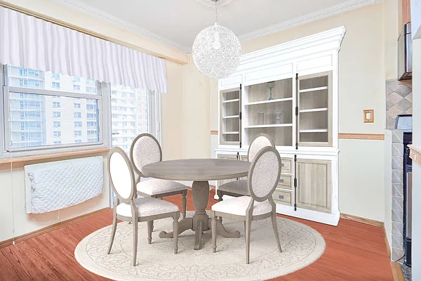 Sold by Compass | media 20