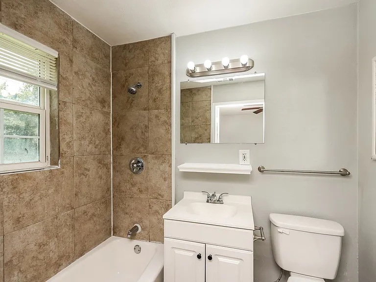 1754 E Red Bird Ln — Photo 12