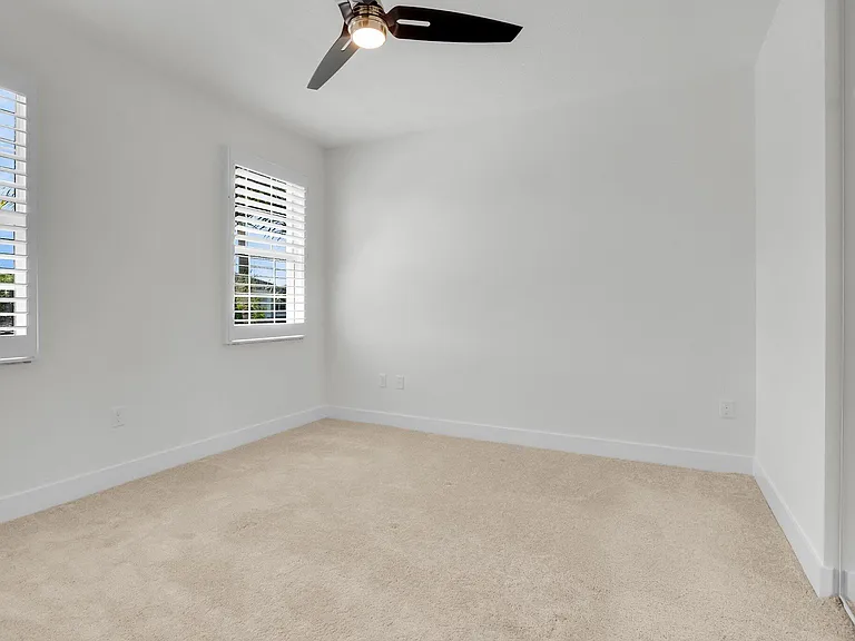 15205 Seaglass Terrace Ln — Photo 40
