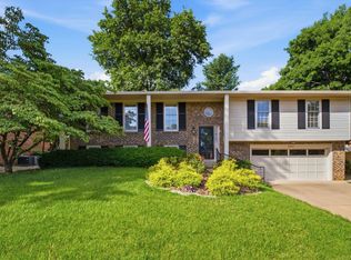 2044 Bamboo Dr, Lexington, KY 40513