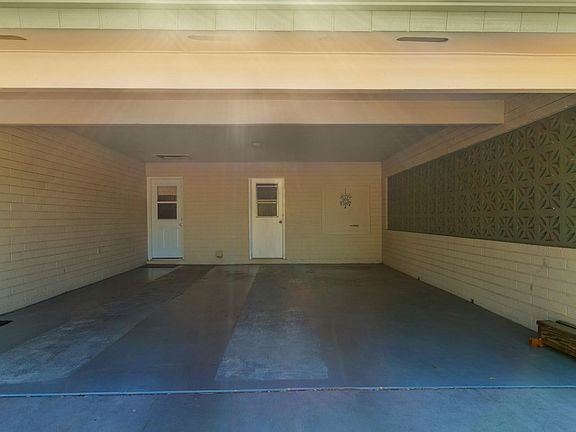 4th image of 6045 E Evergreen St