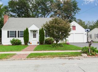 139 Bateman Ave, Cranston, RI 02920
