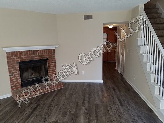 2nd image of 129 Manorwood Ct