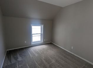 230 W Broadway St #3, Monticello, MN 55362