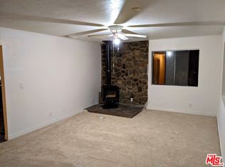 3972 Sunset Rd, Phelan, CA 92371