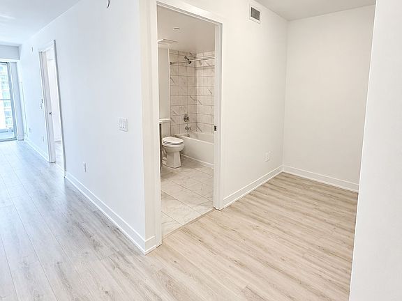 4th image of 1010 Sandy Beach Rd #910