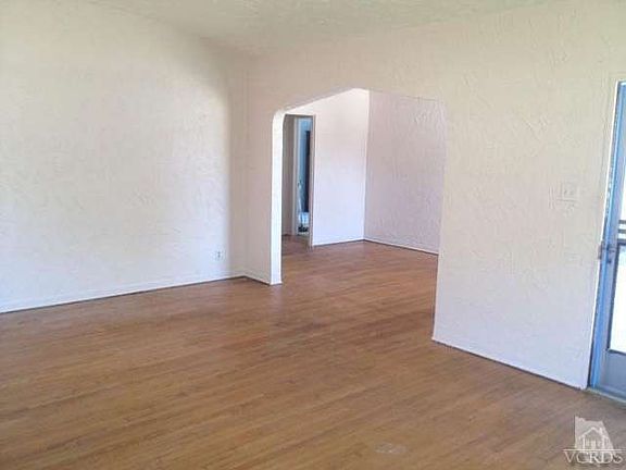 4th image of 266 Dalton St