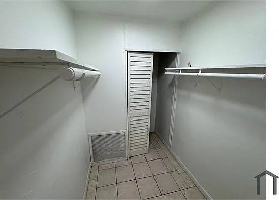 6301 SW 27th St #1 — Photo 10
