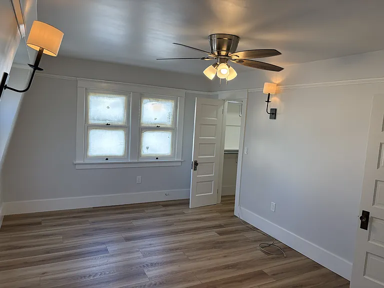 277 N Orange St — Photo 13