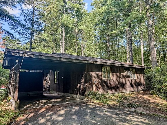 3rd image of 68 Stony Hill Rd