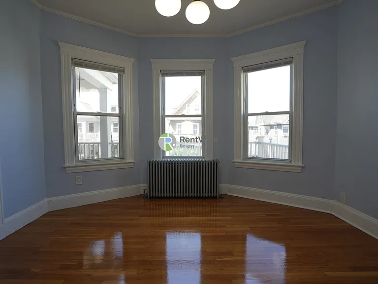 129 Draper St #1 — Photo 5