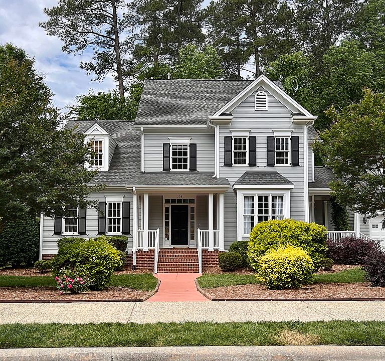 1st image of 303 Pitch Pine Ln