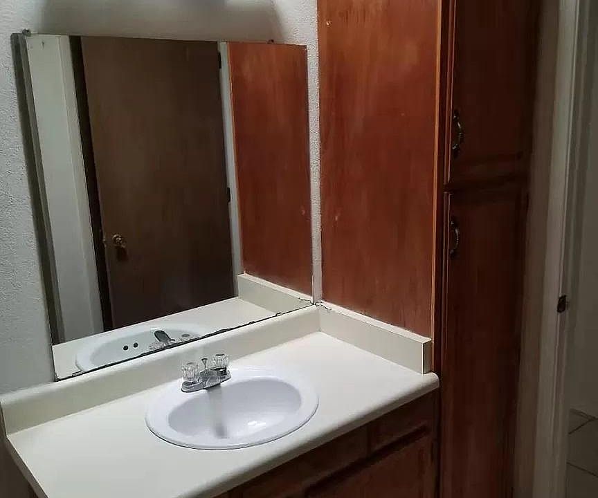 1st image of 2710 N Edith Blvd Unit B