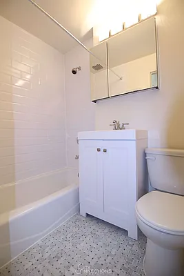 Rented by City Connections Realty | media 17