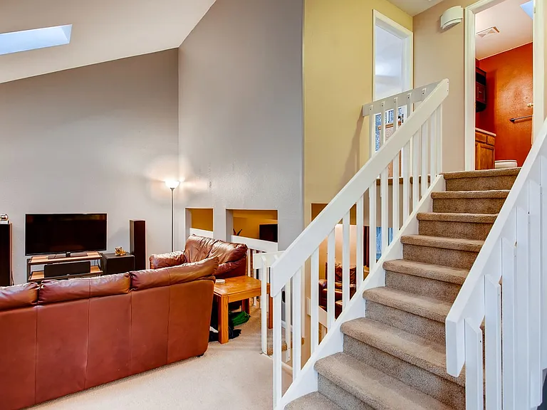 3720 Black Oak Ct — Photo 10