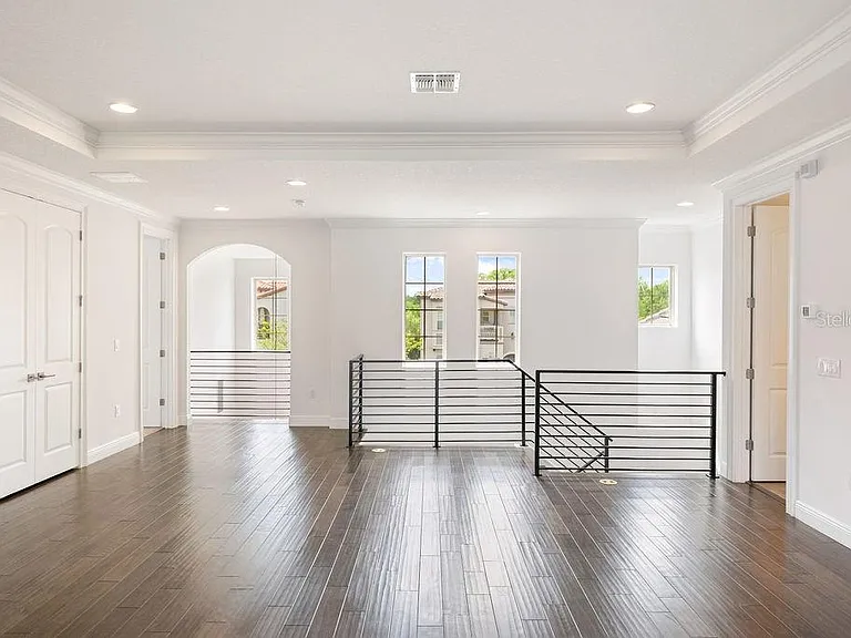706 Canopy Estates Dr — Photo 36