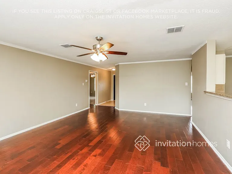 1676 Wildrose Dr — Photo 6