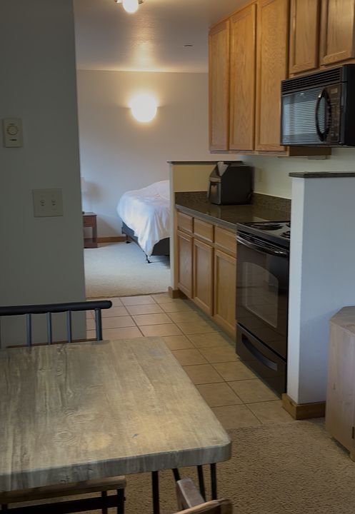 1st image of 200 Homestead Rd #405