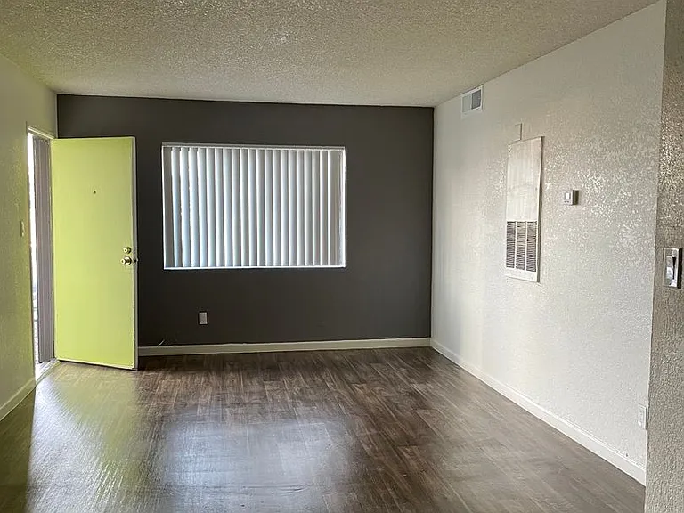 3621 N Black Canyon Hwy — Photo 10