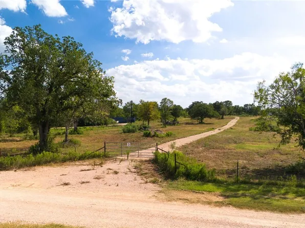 79 Private Road 4881, Gonzales, TX 78629