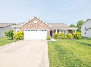 2402 Foxtail Dr, Plainfield, IN 46168
