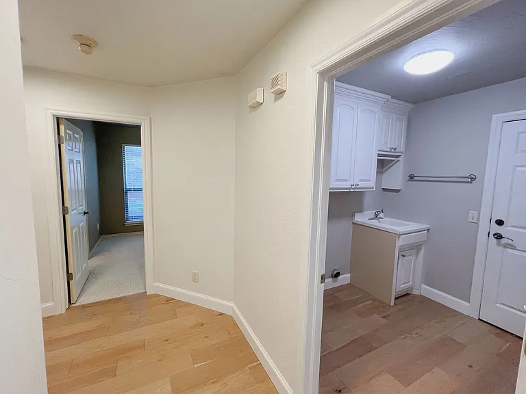3124 Viewmont Ct — Photo 29