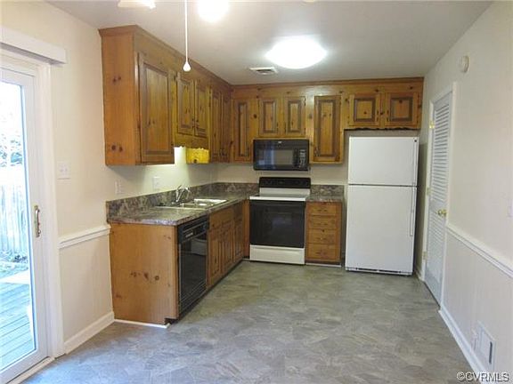 2nd image of 8130 Provincetown Dr