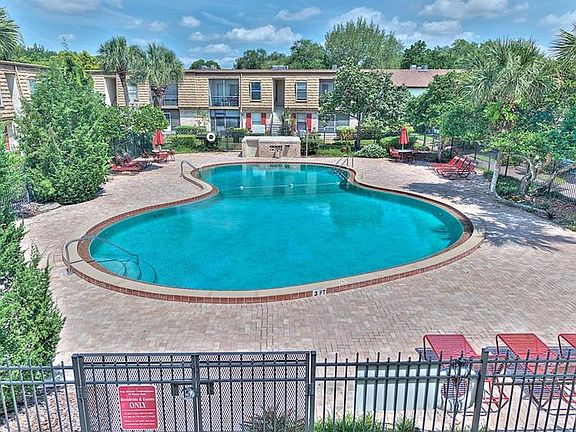 4th image of 200 Saint Andrews Blvd APT 1904