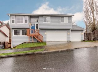3001 Lowren Loop, Pt Orchard, WA 98366