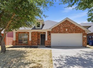 636 Brooks St, Crowley, TX 76036