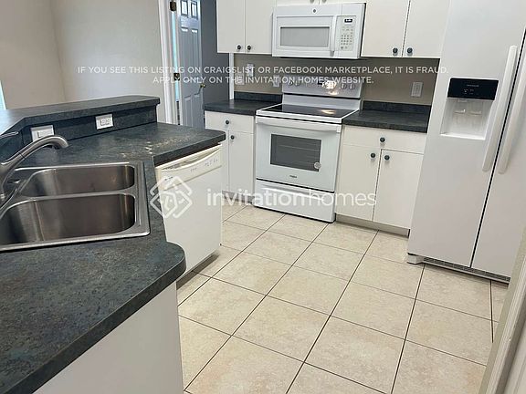 4th image of 8436 Red Coach Ave