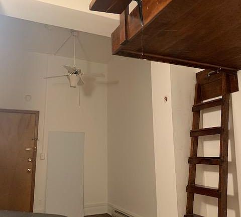 5th image of 2332 N Clark St #304N