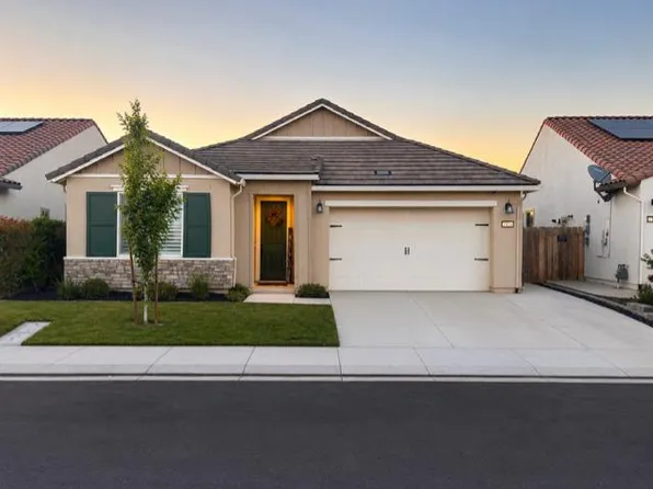 2119 Satinleaf Dr, Riverbank, CA 95367
